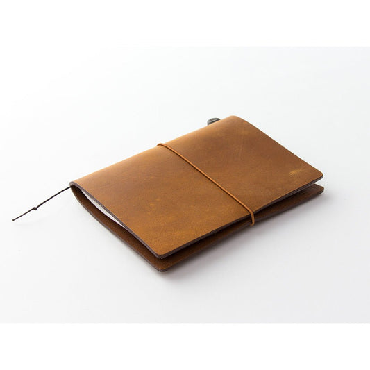 TRAVELER'S NOTEBOOK STARTER KIT Camel (Passeport) - TRAVELER'S COMPANY - millenotes