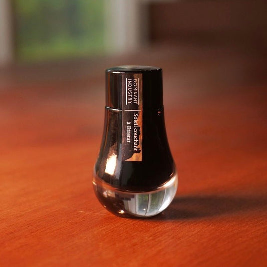 Encre Dominant Industry | Le soleil couchant à Étretat - Dominant Industry - millenotes