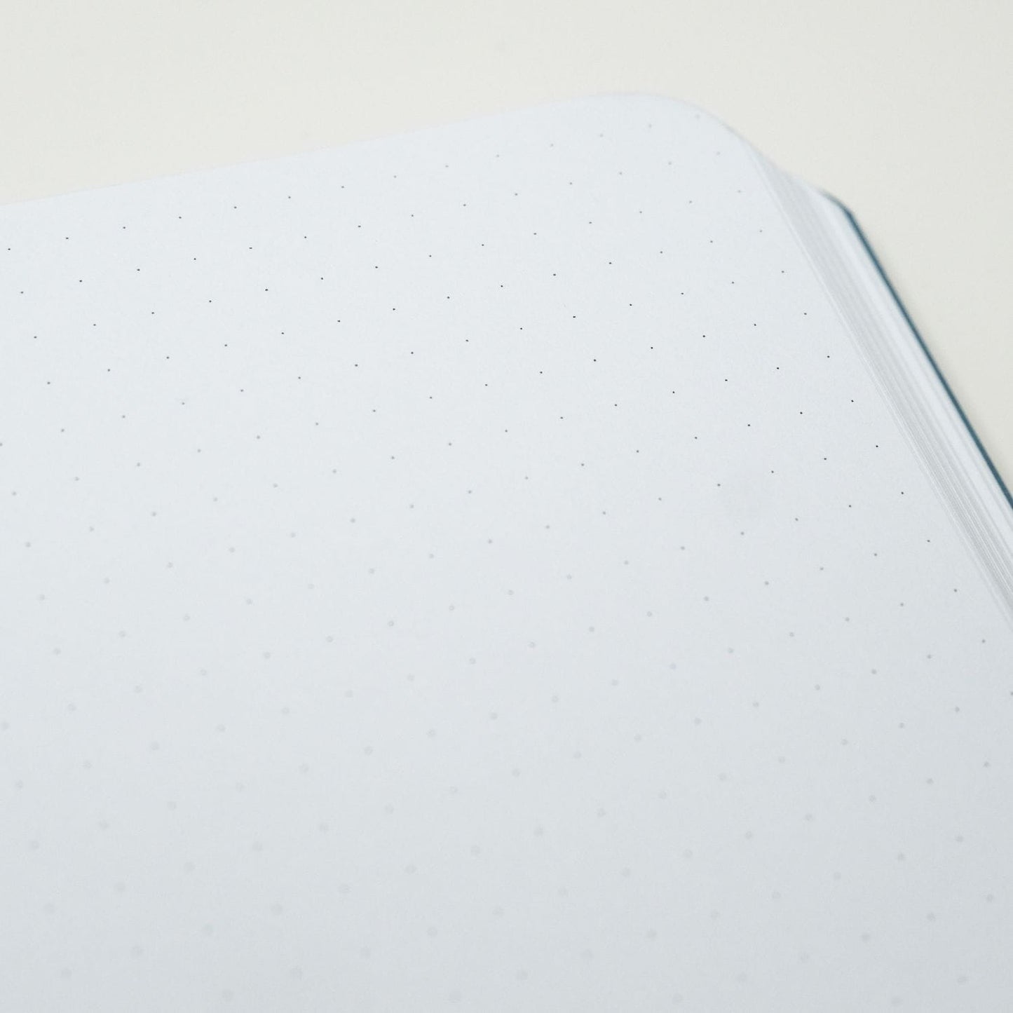 Carnet de Notes | Fire in the Night | Idéal pour Bullet Journal, A5 Pointillé 120g - Devangari - art - millenotes