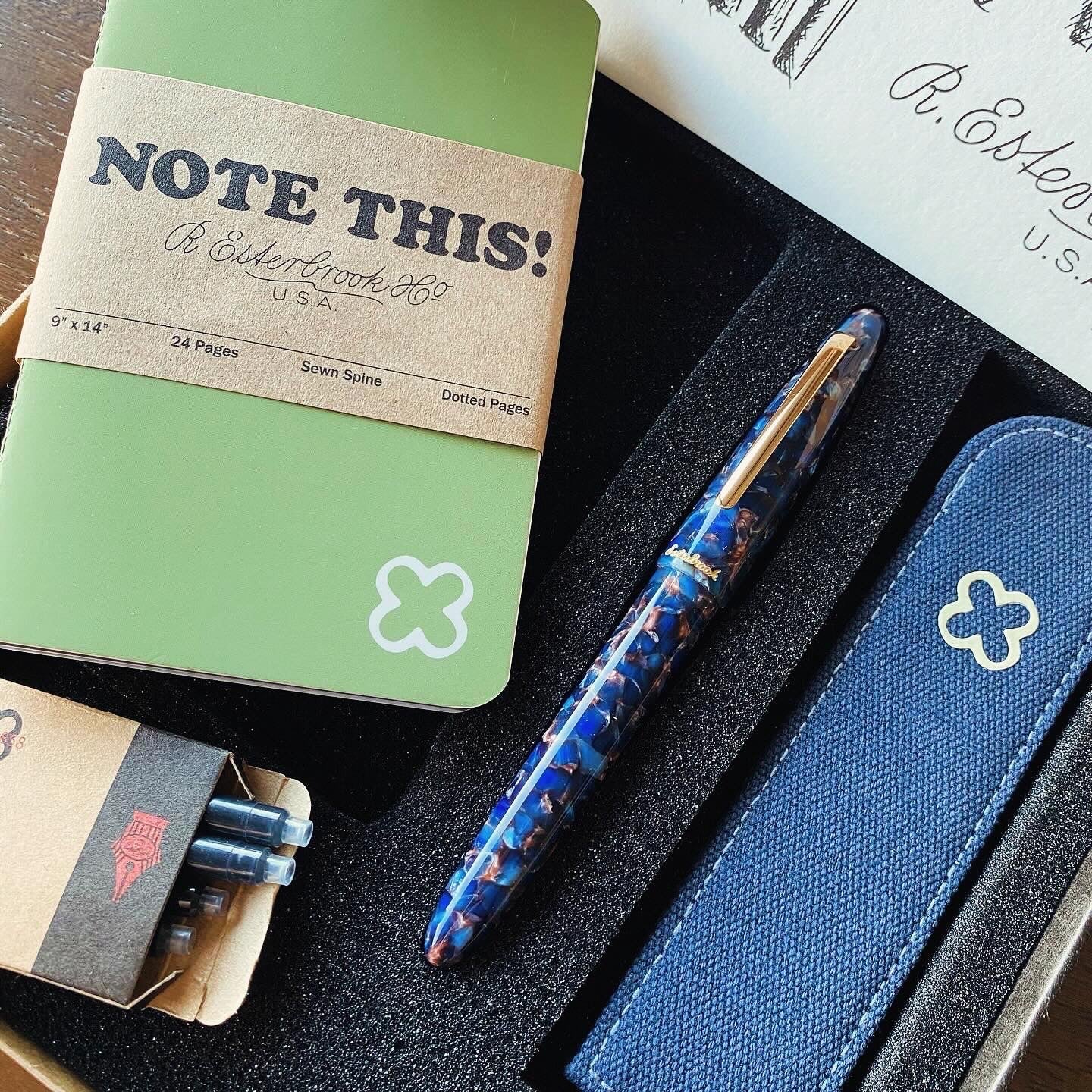 Coffret cadeau | Stylo Plume Édition limitée Esterbrook | Nouveau Bleu - Esterbrook - Moyenne - millenotes