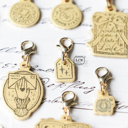 LCN Design Studio | Charms en laiton | Mini starry tag - LCN Design Studio - millenotes