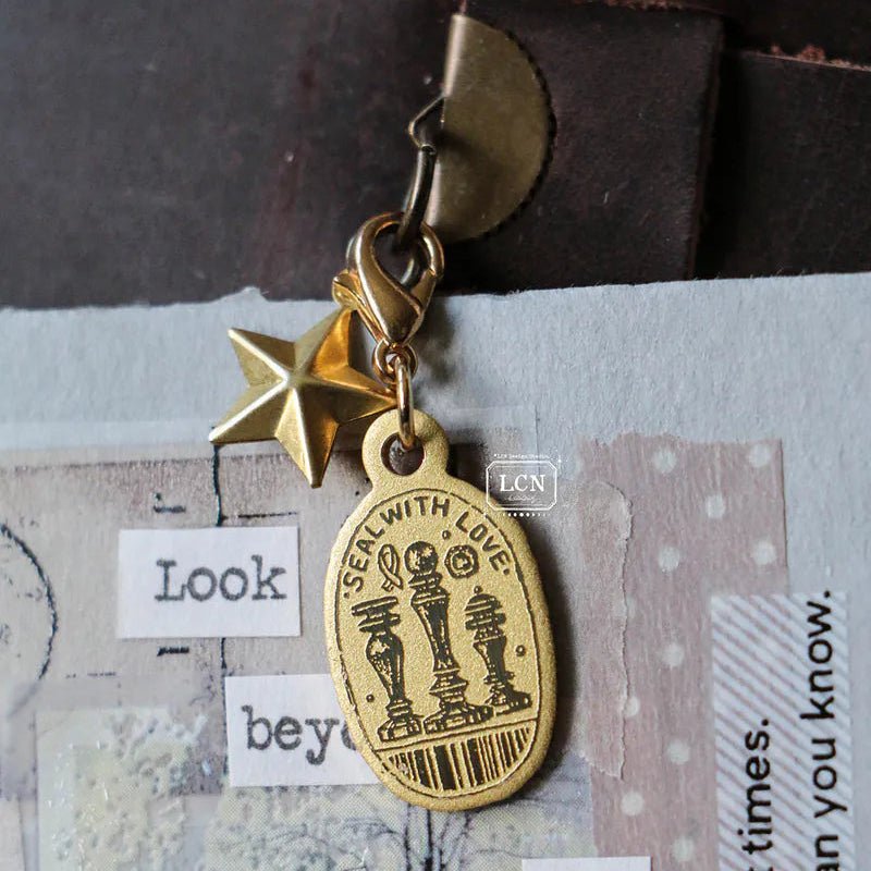 LCN Design Studio | Charms en laiton | Seal with Love - LCN Design Studio - millenotes