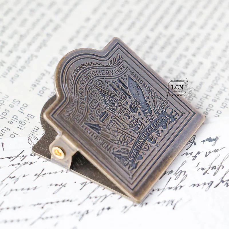 LCN Design Studio | Pince en laiton | Édition limitée - LCN Design Studio - millenotes