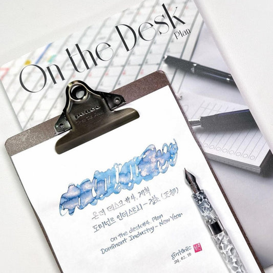 Magazine coréen "On the desk" avec l'encre New Year Dominant Industry - Dominant Industry - millenotes
