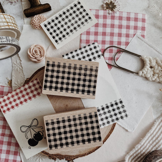 millenotes-albumlovehandmade-rubber-stamp-checkered-1