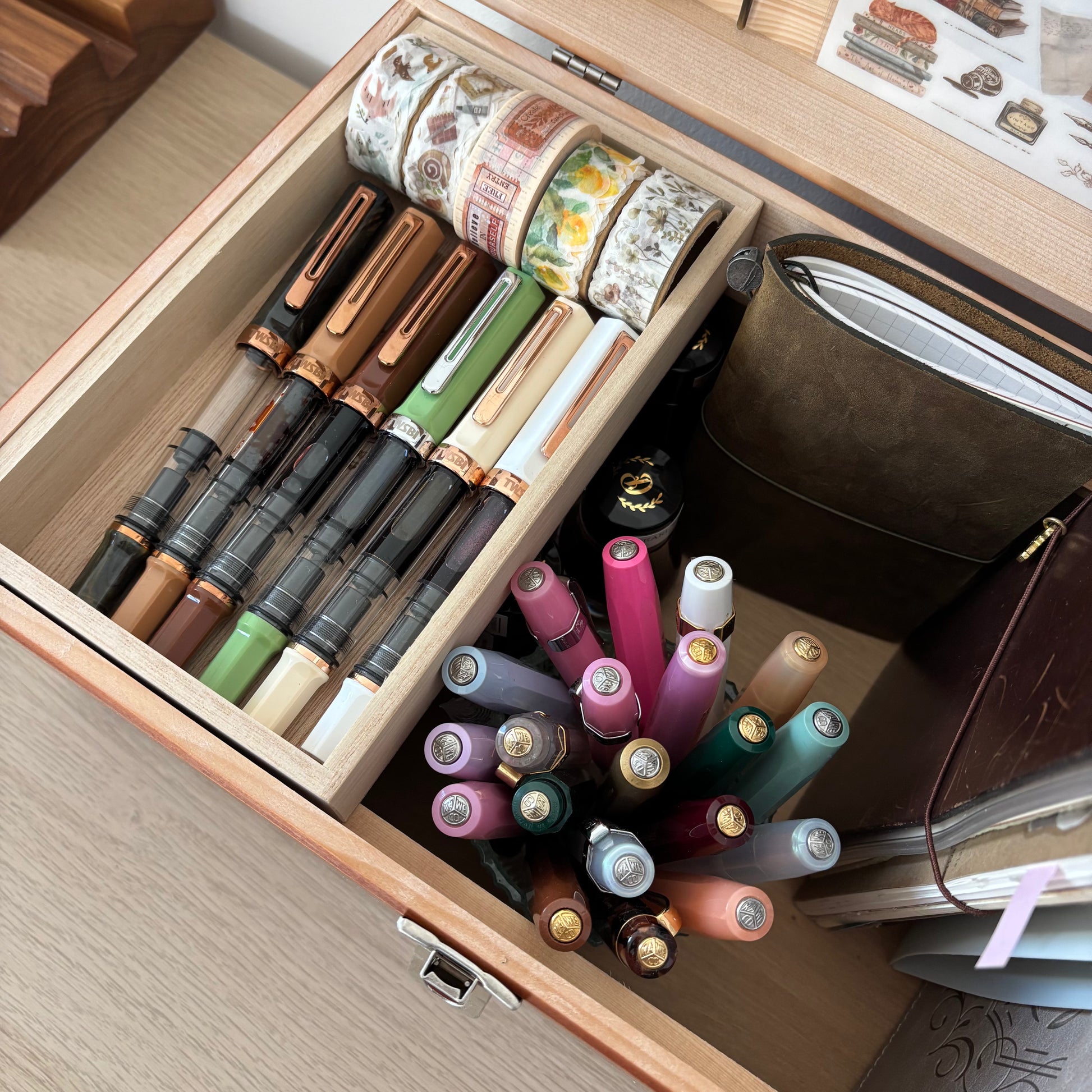 millenotes-classiky-toga-box-L-large-2