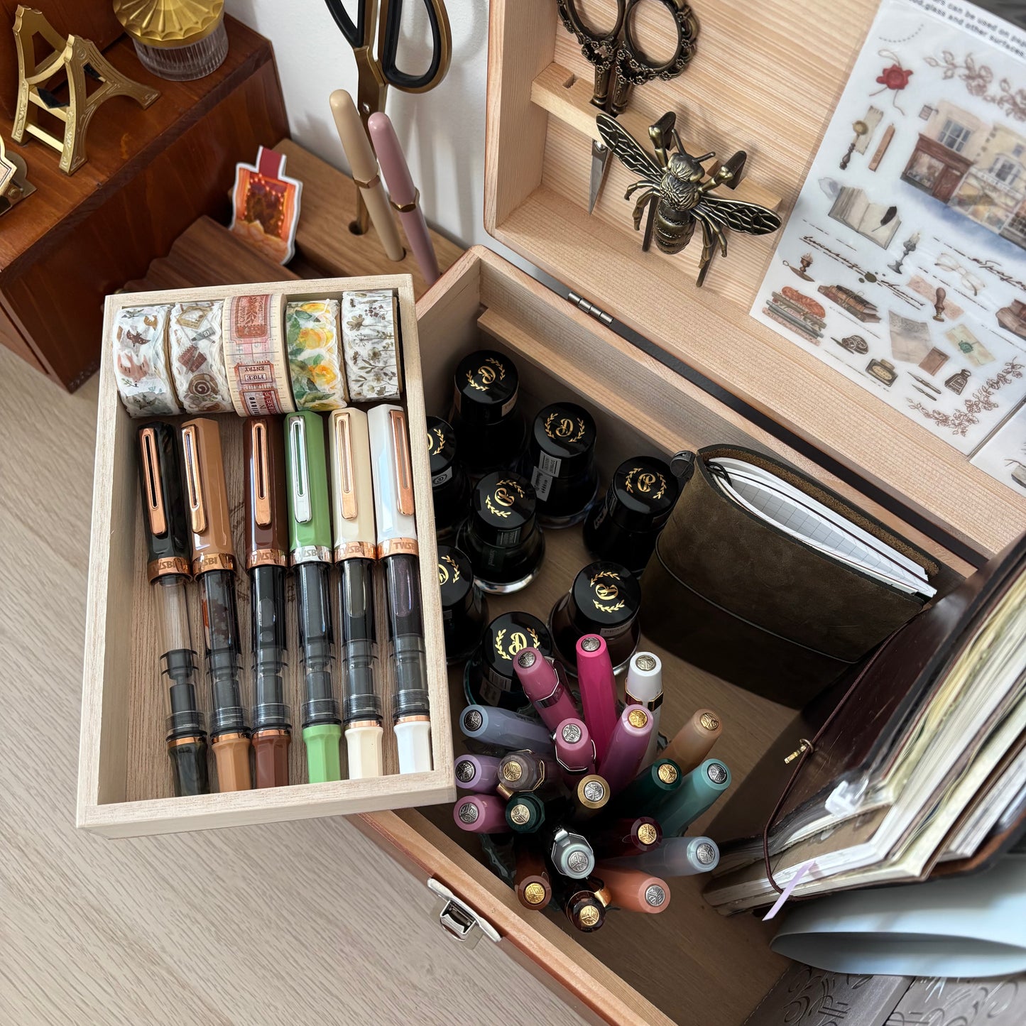 millenotes-classiky-toga-box-L-large-7