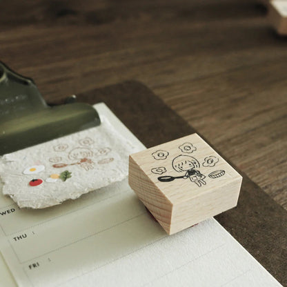 millenotes-eileen-tai-stamps-mini-girls-at-home-frying-eggs