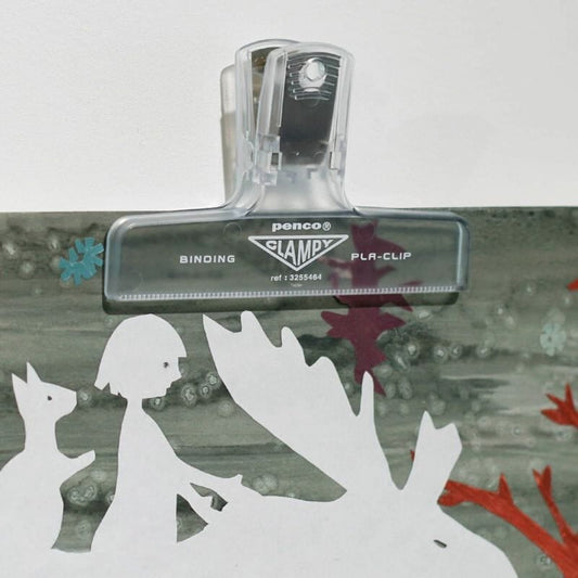 millenotes-penco-clampy-clip-clear-3_6eb08385-1d40-4ee6-aca4-f5247b370aa9