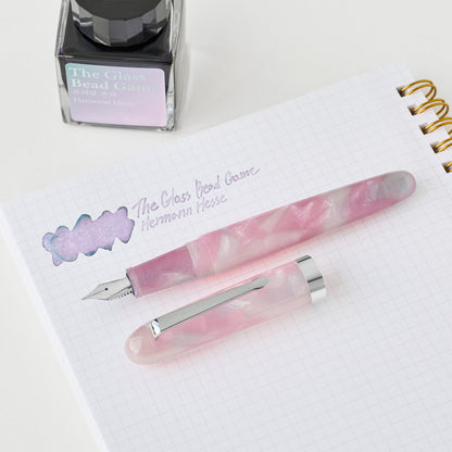 millenotes-wearingeul-fountain-pen-the-glass-bead-game-4