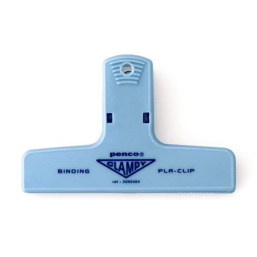 Penco | Pince Clip Acrylique CLAMPY | Bleu clair - Penco - millenotes