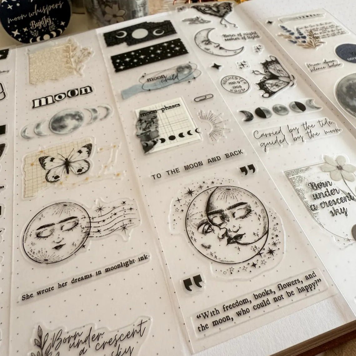 PET Kiss - cut masking tape | Moon Whispers - Bujojej - 5 m - rouleau complet - millenotes