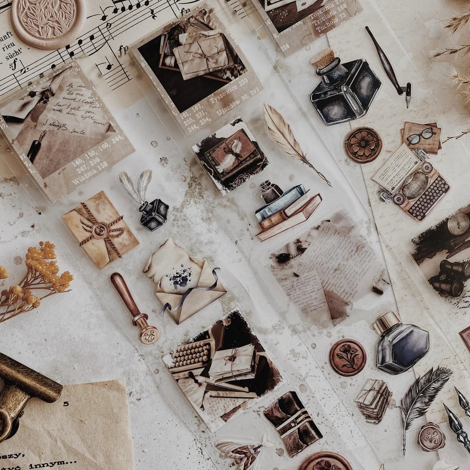 PET Kiss - cut masking tape | Stationery - AlbumHandMadeLove - 5 m - rouleau complet - millenotes