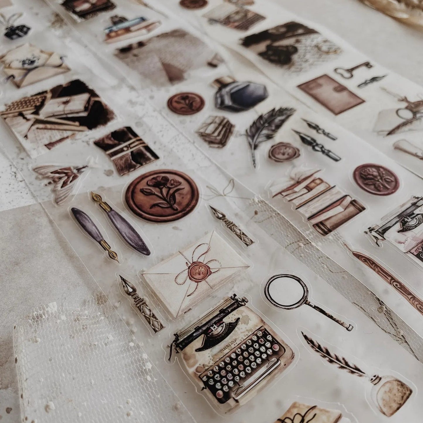 PET Kiss - cut masking tape | Stationery - AlbumHandMadeLove - 5 m - rouleau complet - millenotes