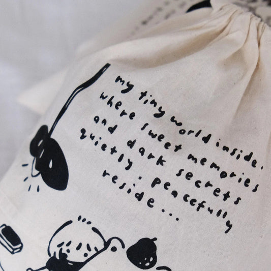 Pochette à cordon | Eileen Tai | My Tiny World Inside | Black - Eileen Tai - millenotes