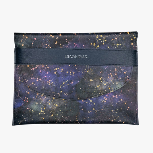 Shimmering Stars | Étui pour Carnet, Protection pour Tablette ou E - Reader B5 en Cuir Vegan - Devangari - art - millenotes