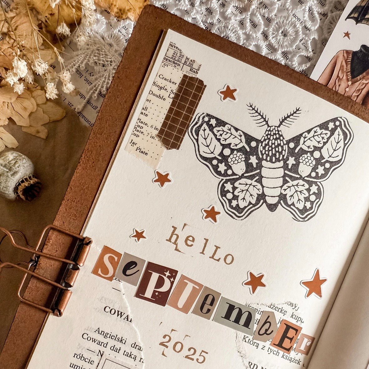 Tampon en bois | Bujojej | Autumn Moth - Bujojej - millenotes