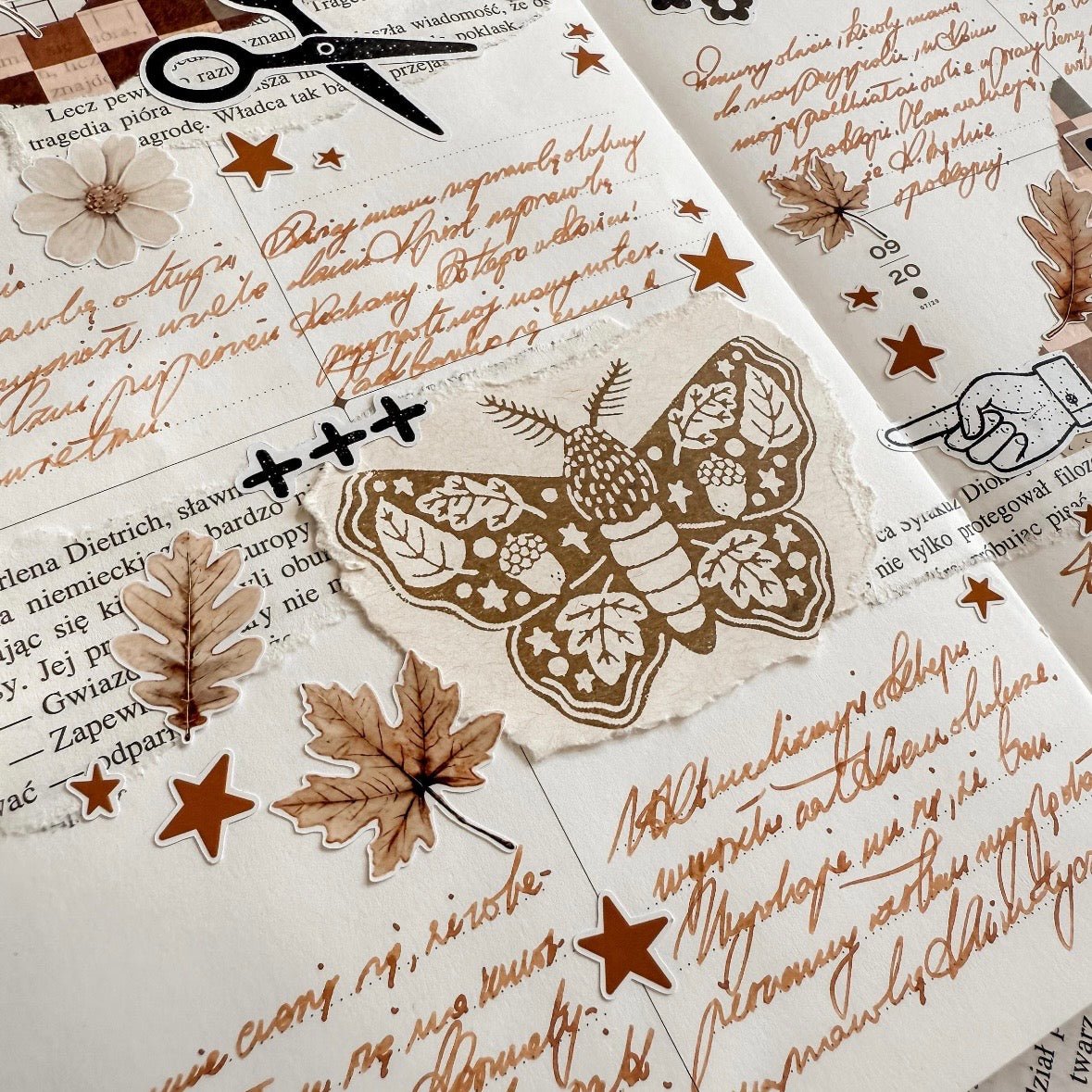 Tampon en bois | Bujojej | Autumn Moth - Bujojej - millenotes