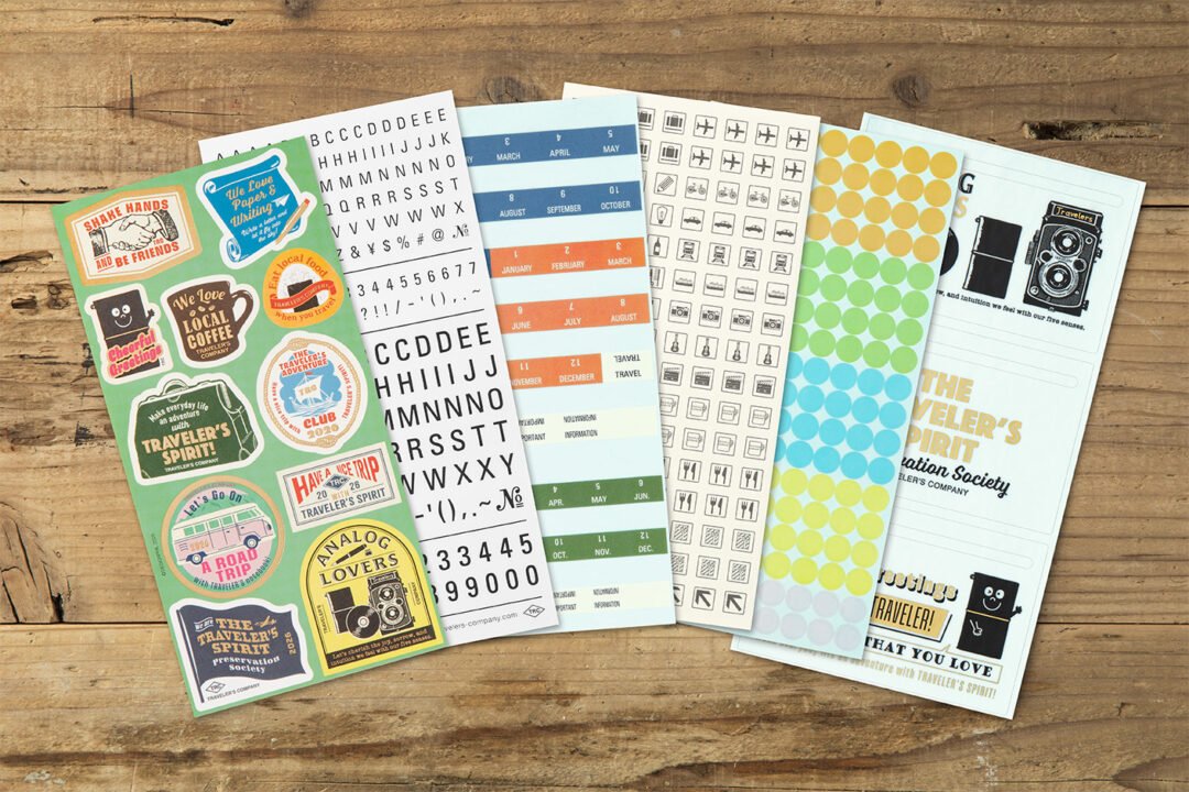 TRAVELER'S NOTEBOOK | Set de stickers 2026 Traveler's Spirit - TRAVELER'S COMPANY - millenotes