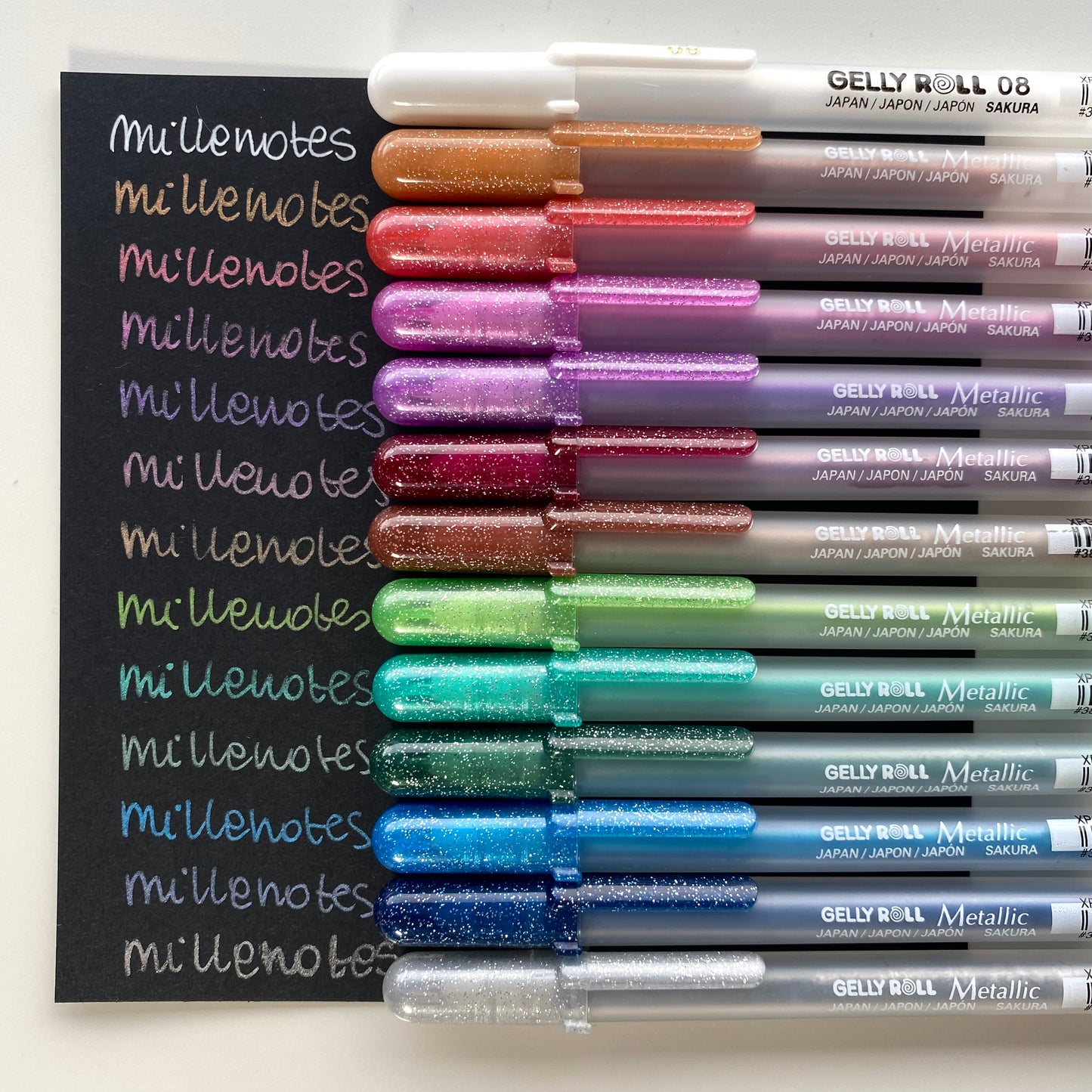 An unique set with the most popular Metallic colours Gold and Silver combined with Basic White. Lots of fun writing, drawing, decorating, in scrapbooks, making cards and other hobby applications with Metallic gel pens. Metallic has a magical, shiny effect on white, black and glossy paper.
