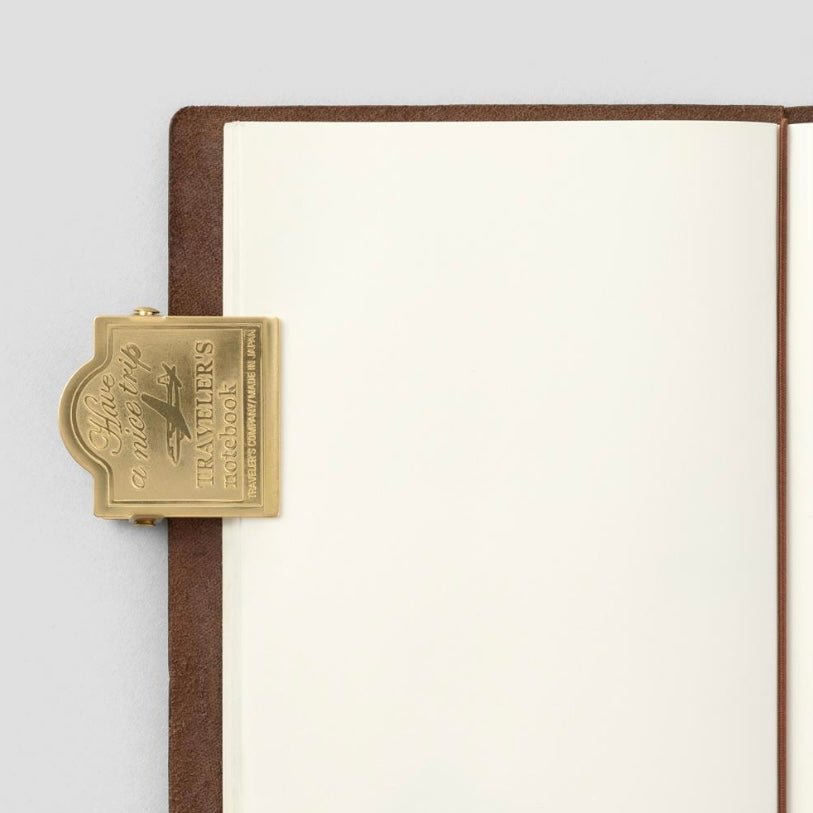 Traveler's Notebook Pince clip en laiton Voyages - TRAVELER'S COMPANY - millenotes